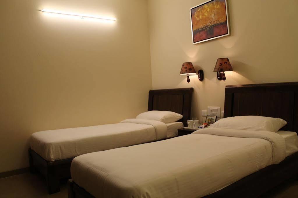 Veera Strand Park Serviced Apartments Calangute Esterno foto