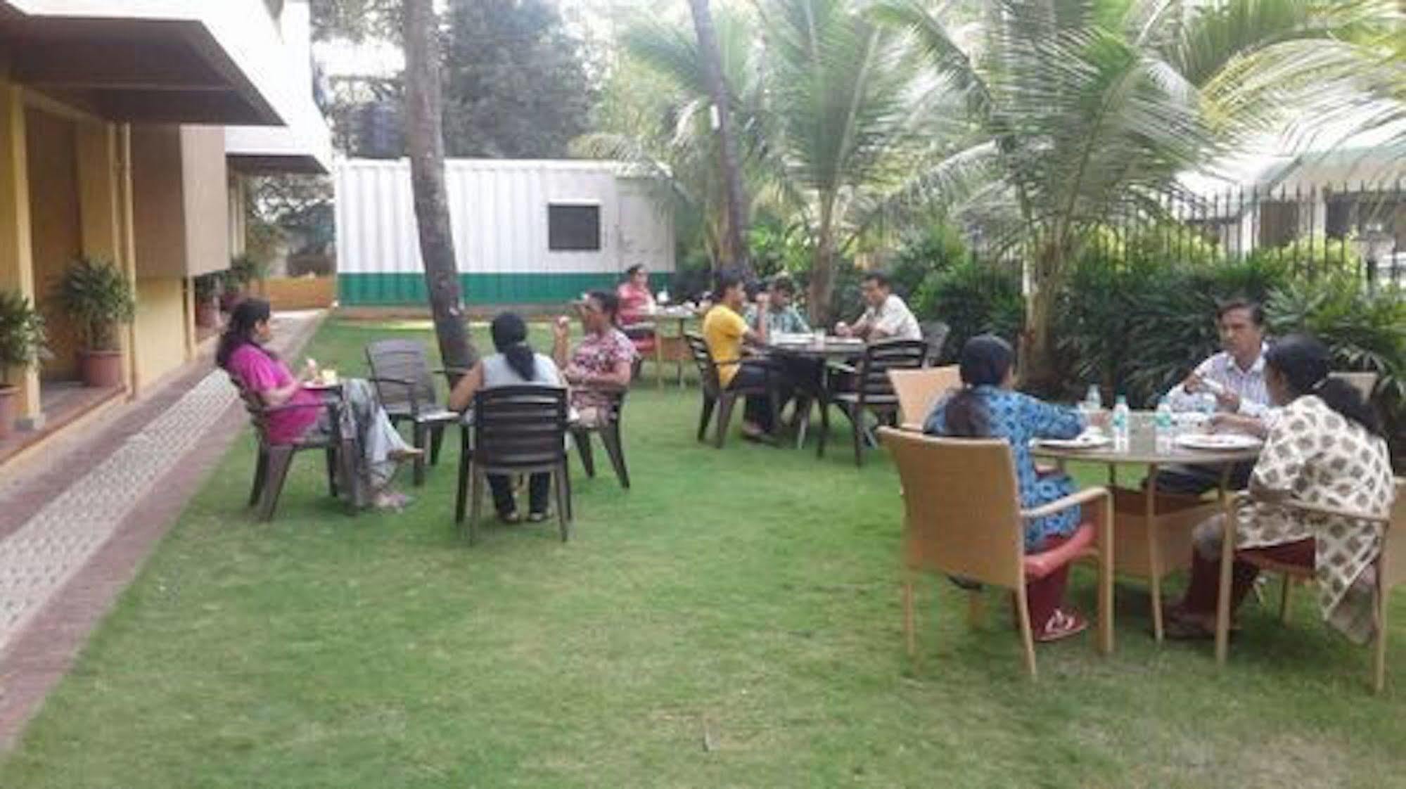 Veera Strand Park Serviced Apartments Calangute Esterno foto